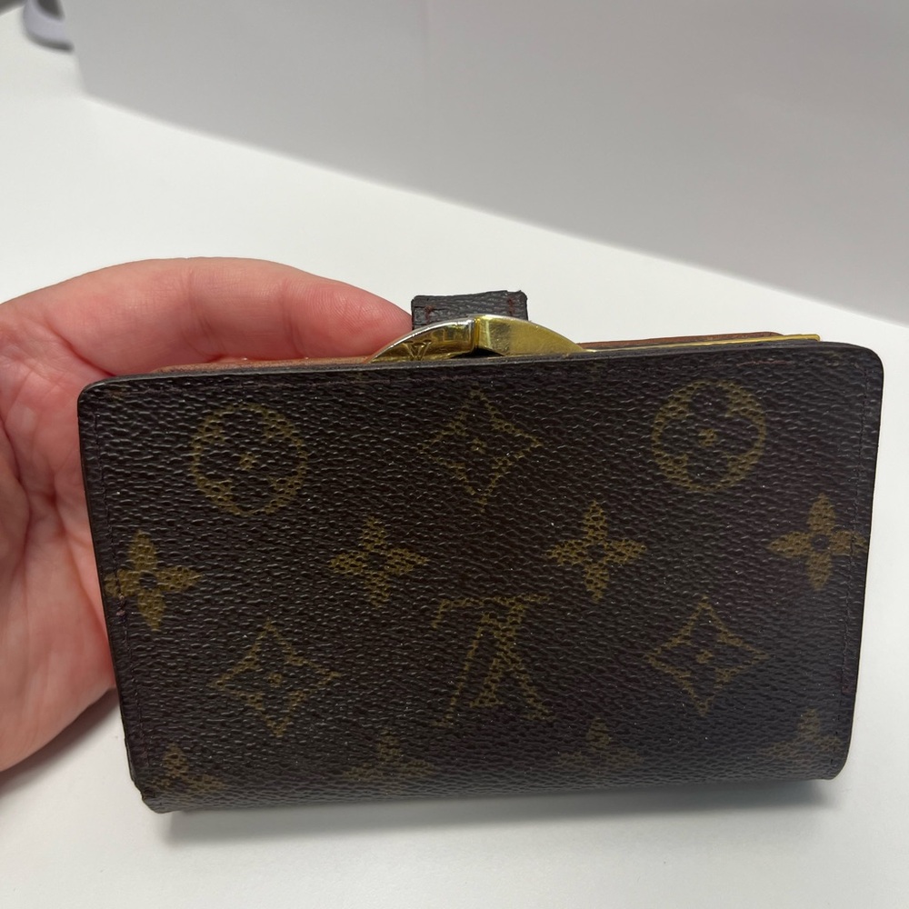 Louis Vuitton Compact Wallet - Picture 5 of 6